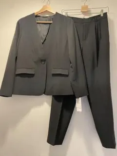 RIRIYANO スーツ　パンツスーツ　上下セット　新品　13号　L