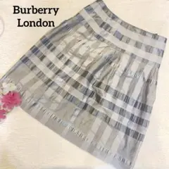 Burberry フレアスカート 花柄 シルク100% 5AP - メルカリ