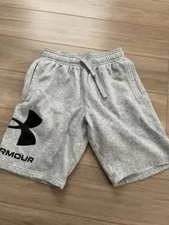 アンダーアーマーハーフパンツ　サイズM 状態良い