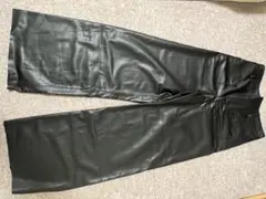 ZARA ブラック ワイドフェイクレザーパンツ