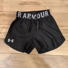 Under Armour ブラックショートパンツ 120cm