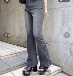 INGNI サイドレースアップ＆センターシームフレアデニムパンツ イングのサムネイル