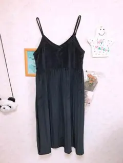 ワンピース 黒 古着 プリーツ