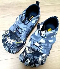 Item thumbnail for item 814261f1-d82b-4bc8-9012-4eb36b5a31ef