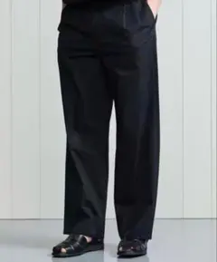 ＜H＞ ピーチスキン チノ 2プリーツ パンツ