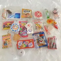 ミニチュア　お菓子　食べ物　カプセルトイ　16点　まとめ売り
