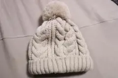 ベビー用クリーム色 ニット帽子 42-44cm