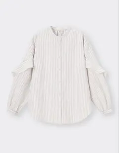 GU ラッフルスリーブブラウス