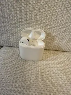 Apple AirPods ワイヤレスイヤホン