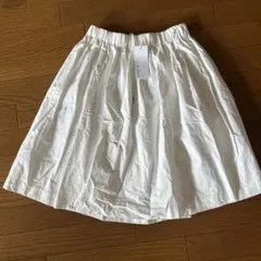 le Glazik ホワイト フレアスカート 36 ビショップのサムネイル