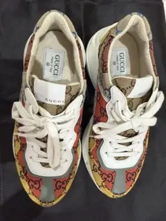 GUCCI カラフル GGパターン スニーカー 38のサムネイル