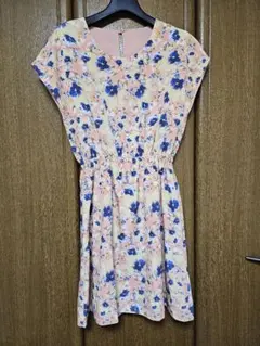 美品　grove グローブ　花柄　ノースリーブ　ワンピース Mサイズ