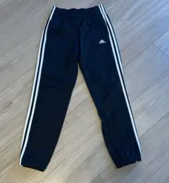 美品　アディダス　adidas ジャージ　ブラック　140㎝