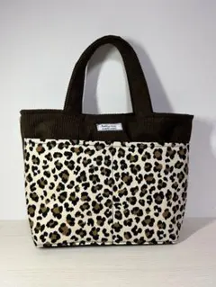 Item thumbnail for item 3d63e716-f6d8-437e-8153-25501c1797dd