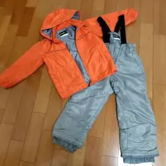 子ども用オレンジフード付きスキーウェア　 115〜135cm