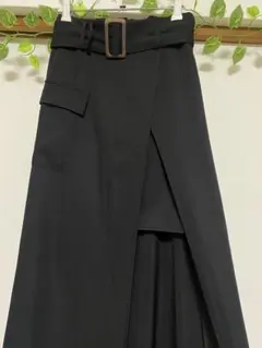 Ｍ　ベルト付き　スリット　ブラック　ロングスカート　スカート