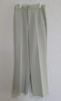 GU ライトグリーン カジュアルパンツ S