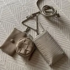 ベージュ 合成皮革 ショルダーバッグ　スマホケース