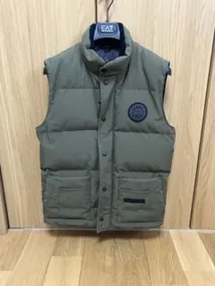 CANADA GOOSEカナダグースブラックレーベルダウンベスト