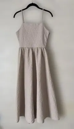 GORGE ふくれジャガード　キャミソールワンピース　ベージュのサムネイル