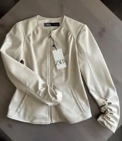新品ZARA ノーカラージャケット クリーム