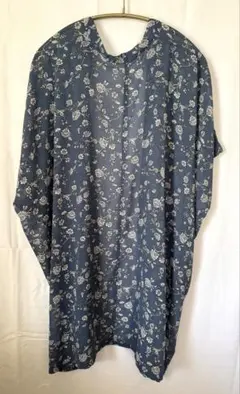 AZUL BY MOUSSY 花柄ブルーカーディガン 【未使用】Freeサイズのサムネイル