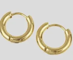 ステンレス　フープピアス❤️ゴールド❤️8mm