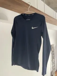 NIKE Pro ネイビー　長袖　Lサイズのサムネイル