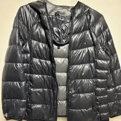 ユニクロUNIQLO ウルトラライトダウン　黒　XL 収納袋つき　フードあり