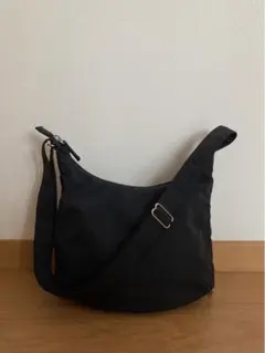 ショルダーバッグ