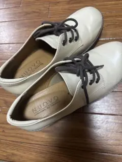 NUOVO アイボリー シューズ