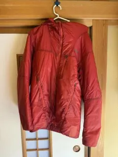 パタゴニア　メンズ・DASパーカ　Sサイズ