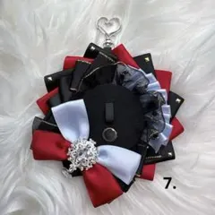 ロゼット 痛ロゼット 赤 ブルー系グレー 黒 缶バッジ用 痛バッグ 黒いフリル