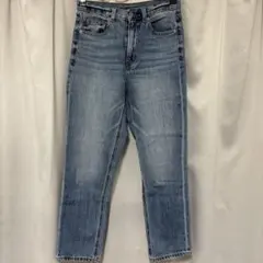 GU ストレートデニム