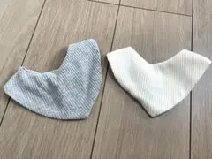 H&M ボタン付きスタイ 2色セット