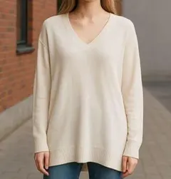 美品 ディスコート セーター Mサイズ 白 Vネック 薄手 ゆったり 長袖