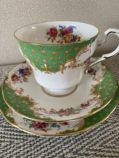 BONE CHINA Rockinghamシリーズのトリオ1セット・中古美品のサムネイル