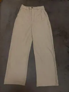 GU　ジーユー　パンツ　Sサイズ
