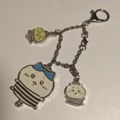 しまむら ちいかわ 囚人服チャーム ハチワレのサムネイル