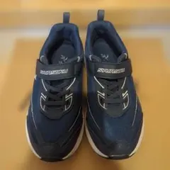 瞬足　 撥水ネイビー スニーカー　21·5cm 3E