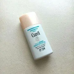 乾燥性敏感肌を考えた　キュレル潤浸保湿 色づくベースミルク