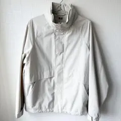 新品タグ付き UNIQLO ウインドプルーフスタンドブルゾン S オフホワイト
