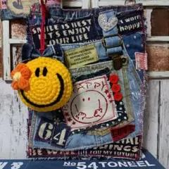 リメイクデニムバッグ　サコッシュ 斜め掛けバッグ　ハンドメイド