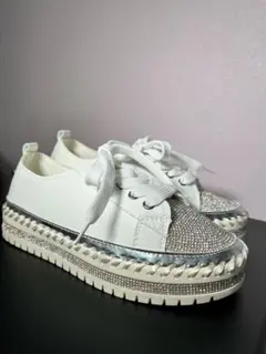 ★新品 未使用★ 22.5cm 厚底スニーカー ローカット フラットシューズ