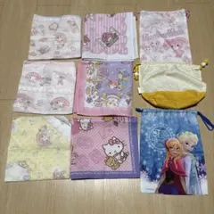 サンリオキャラクター　給食用ナプキンと巾着のセット