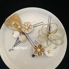 【432】つまみ細工髪飾り　卒業式袴　成人式　結婚式　ゴールドホワイト