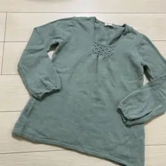 Innocent イノセント グリーン ニット Vネック 長袖のサムネイル