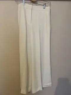 白パンツ スラックス