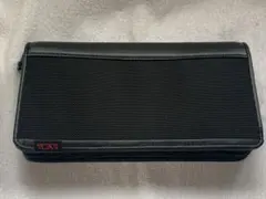 TUMI 長財布 ブラック　トラベルウォレットのサムネイル