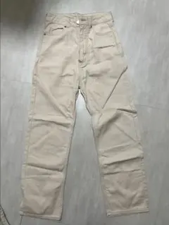 ベージュ デニム